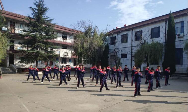 李锋教育学校：孩子的学习习惯怎么养成？_www.hnlfjy.com.cn
