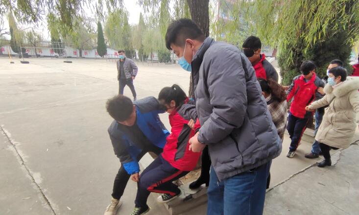 可以把厌学自卑的孩子送去李锋教育学校吗？_www.hnlfjy.com.cn