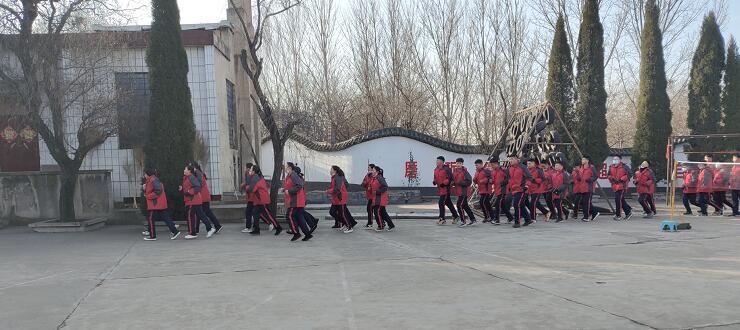 父母如何配合学校更好的教育孩子？_www.hnlfjy.com.cn