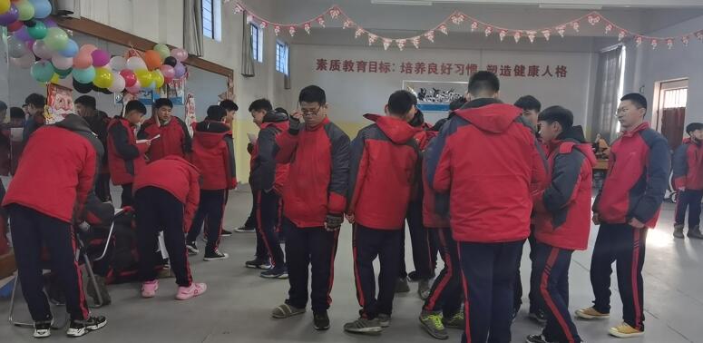 男孩子青春期怎么讲性教育课？_www.hnlfjy.com.cn