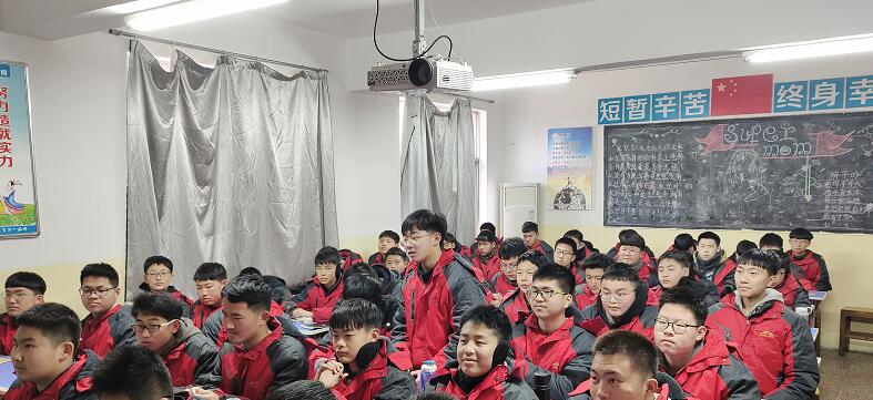 如何让青少年的孩子明白游戏的危害？_www.hnlfjy.com.cn