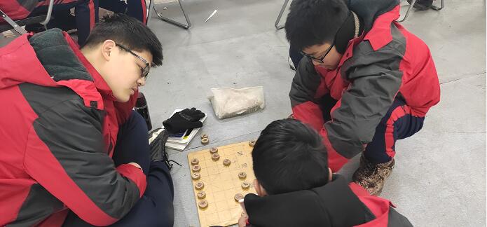 青春期孩子自闭的原因是什么？_www.hnlfjy.com.cn