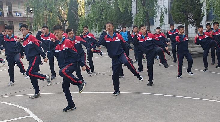孩子叛逆期有多久？_www.hnlfjy.com.cn