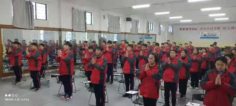 李锋青少年叛逆教育2020年感恩节之感恩有你_www.hnlfjy.com.cn