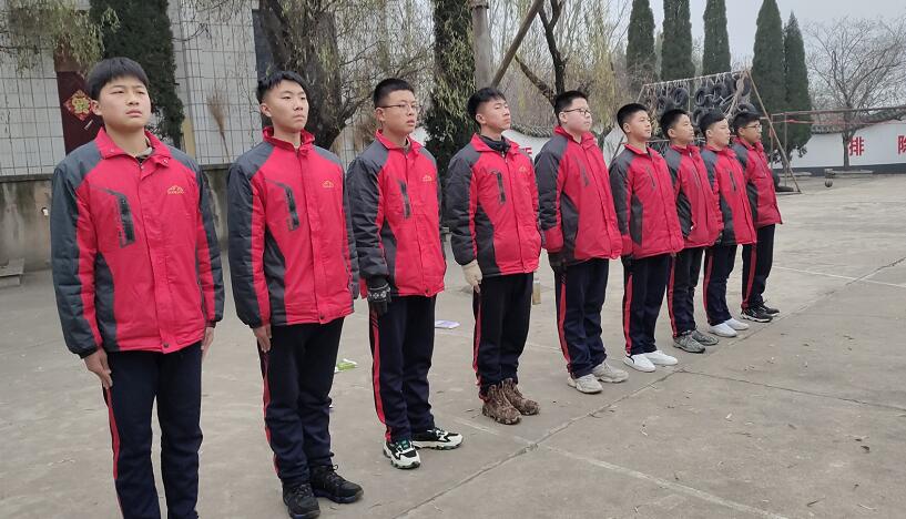 叛逆的孩子上了李锋校长的课程后深有感触_www.hnlfjy.com.cn