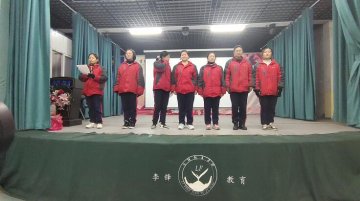 上小学的孩子不好好写作业