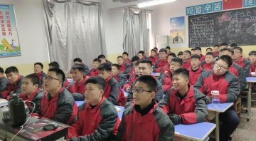 如何让孩子知道早恋的危害？