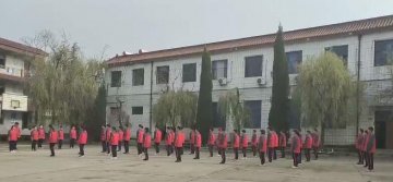 孩子早恋了，父母千万不要呵斥孩子，应该这样做