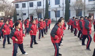 未成年的孩子不听话，应该送去什么样的学校？