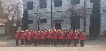 父母想让孩子去戒网瘾的学校，但是怎么报名呢？