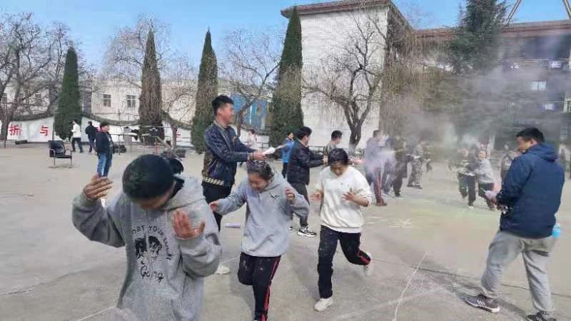 2021年李锋心理教育中心春节七天乐之彩虹跑_www.hnlfjy.com.cn