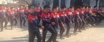 孩子沉迷网吧，沉迷玩乐怎么解决呢？