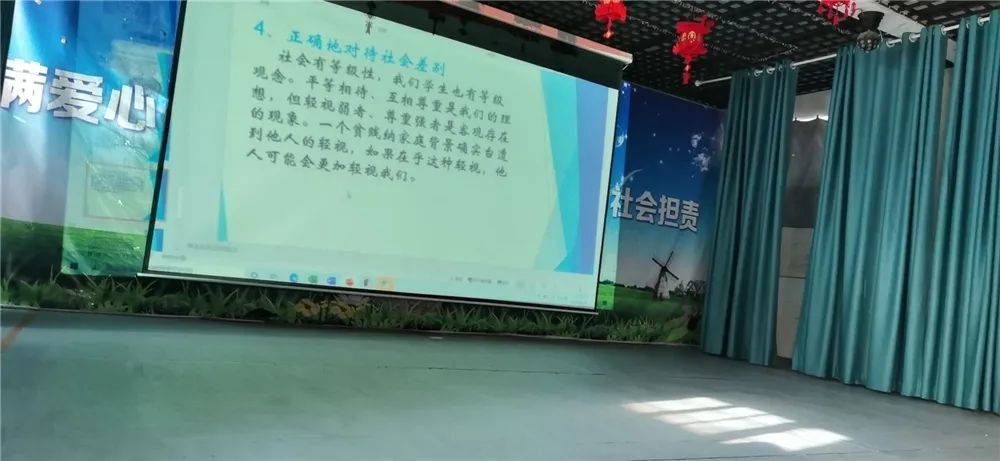 孩子虚荣心强父母应该怎么教育_www.hnlfjy.com.cn