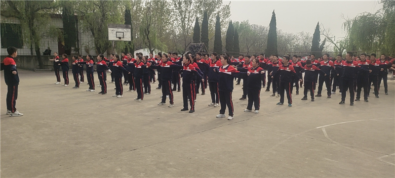 李锋心理教育中心2021年4月课外拓展活动之燃脂运动_www.hnlfjy.com.cn