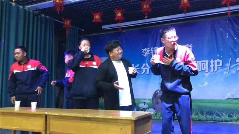李锋教育2021年4月大型室内拓展活动：真假难辨_www.hnlfjy.com.cn