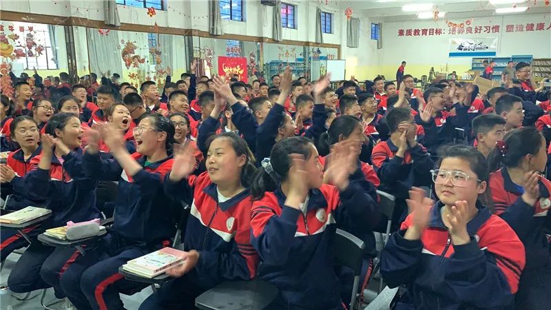 李锋教育2021年4月大型室内拓展活动：真假难辨_www.hnlfjy.com.cn