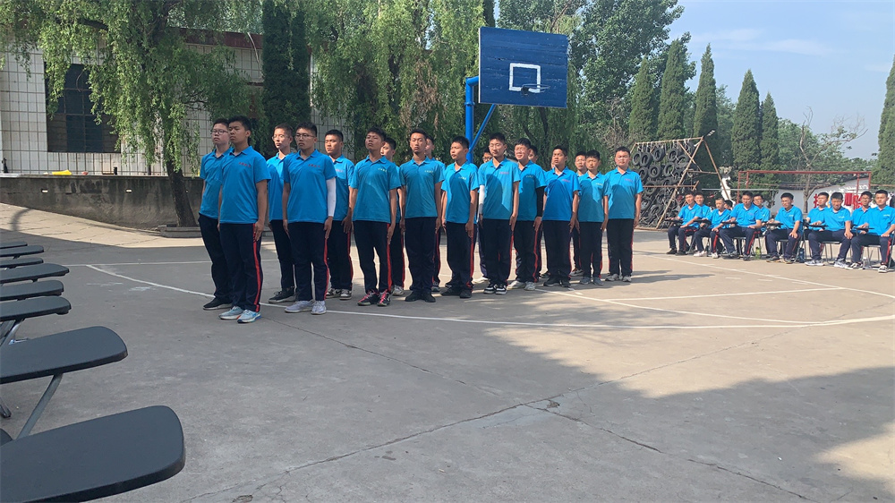 孩子在青春期太不听话了怎么办_www.hnlfjy.com.cn