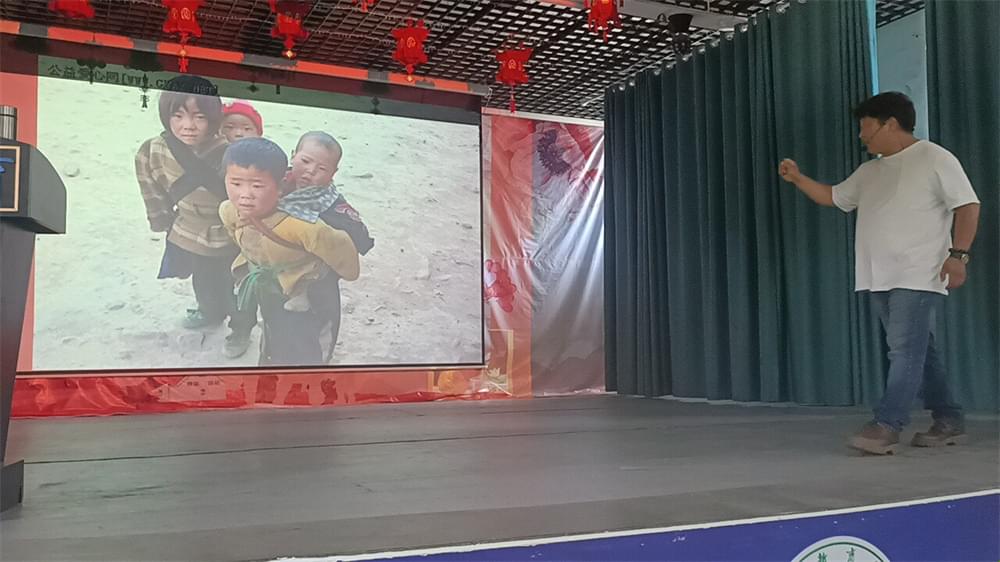 2021年李锋校长面对面讲堂：给厌学辍学孩子的几点建议_www.hnlfjy.com.cn