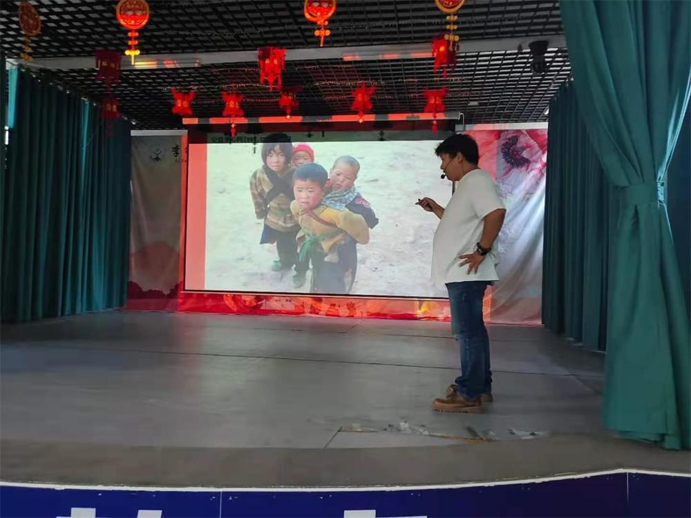 2021年李锋校长面对面讲堂：给厌学辍学孩子的几点建议_www.hnlfjy.com.cn
