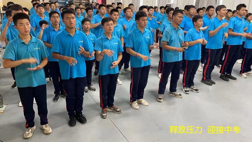 孩子中考压力大，父母加油可以，但莫做孩子的增压阀！_www.hnlfjy.com.cn