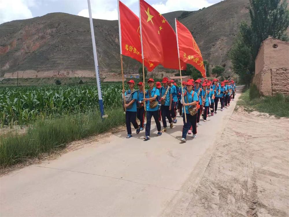 2021年李锋教育暑期夏令营第二期开营仪式：第一天的行程_www.hnlfjy.com.cn