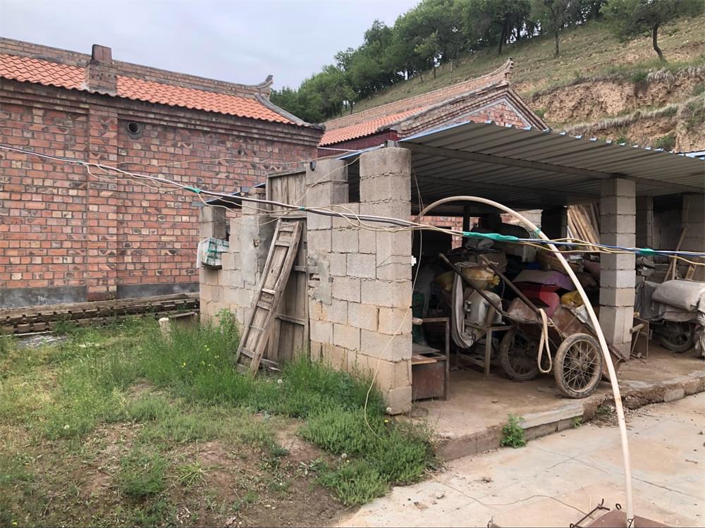 王多苍年入8000元的家庭，孩子如何能有好的学习环境！_www.hnlfjy.com.cn