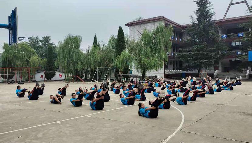 孩子沉迷网络游戏怎么办，速用“乾坤大挪移”来个兴趣转移！_www.hnlfjy.com.cn