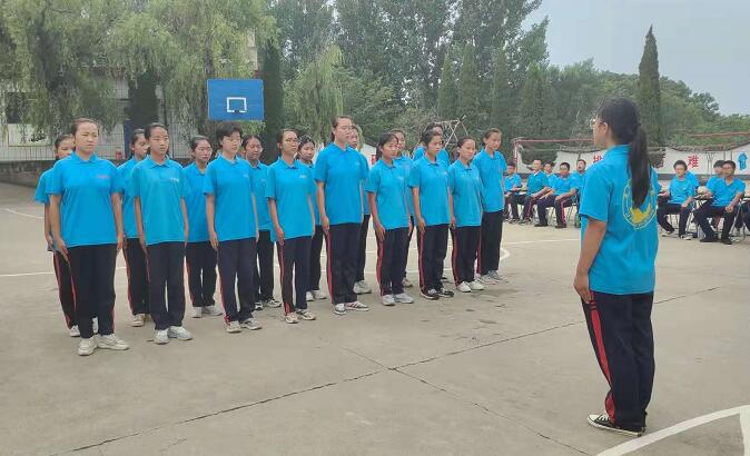 孩子追求名牌乱花钱过度攀比怎么办_www.hnlfjy.com.cn
