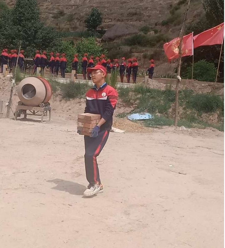 2021年李锋青少年教育夏令营第三期第6天：懂得感谢给你困境的人_www.hnlfjy.com.cn