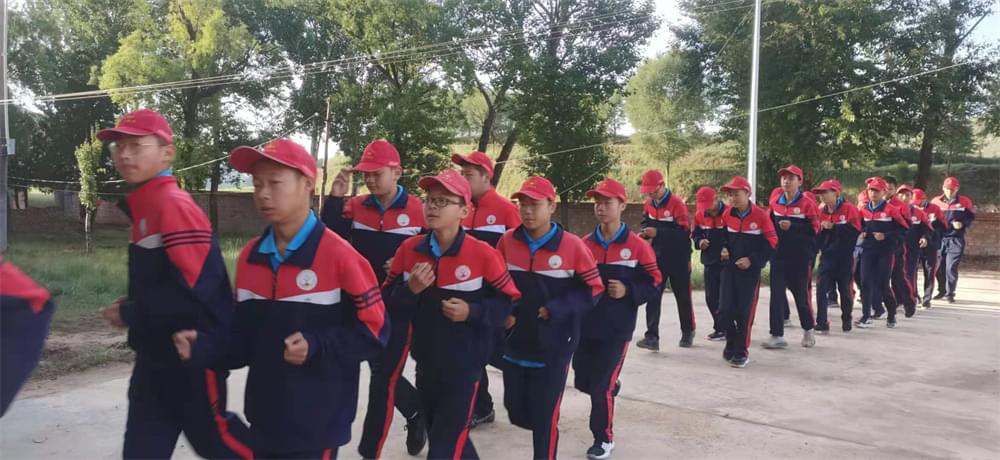 2021年李锋教育暑期夏令营第二期第二天：我们都是修路人_www.hnlfjy.com.cn