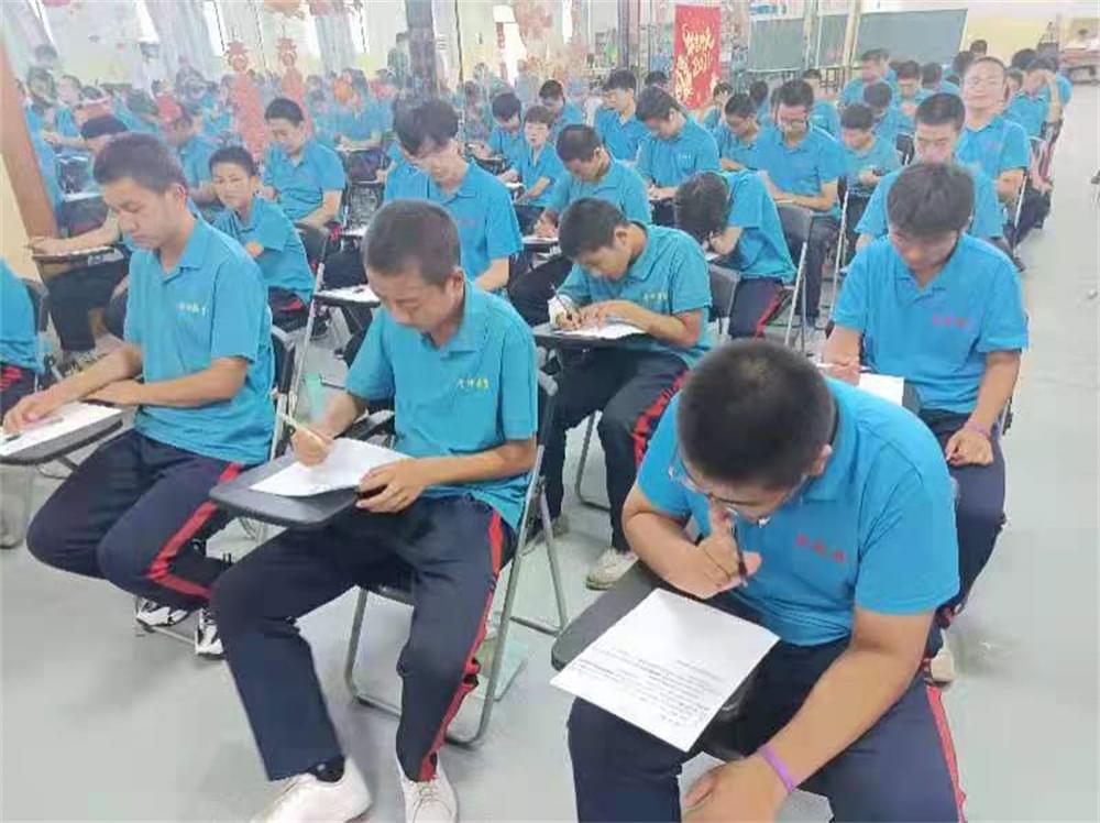 2021年李锋教育暑期大型蜕变主题课程：人生突破_www.hnlfjy.com.cn