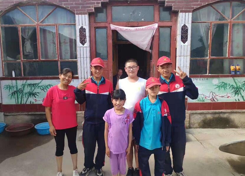 温豪 六口之家 年入不足5000元_www.hnlfjy.com.cn