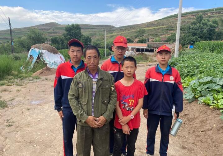 高源 六口之家 年入不足5000元_www.hnlfjy.com.cn