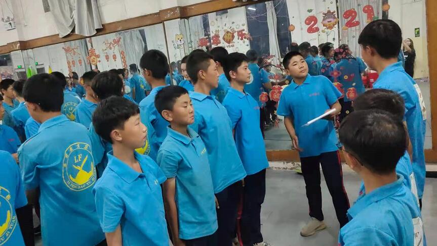 孩子不愿意和父母沟通,怎样打开他的心结？_www.hnlfjy.com.cn