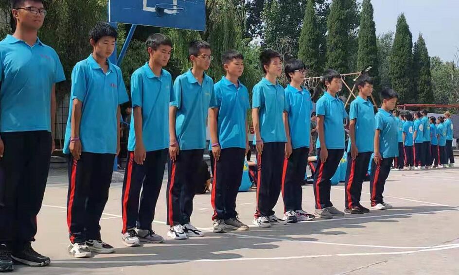 那些自卑懦弱的孩子很多一部分受这种家庭影响！_www.hnlfjy.com.cn