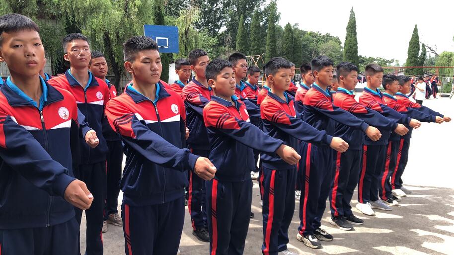 怎么跟孩子沟通让孩子打开心结你知道怎么做吗？_www.hnlfjy.com.cn