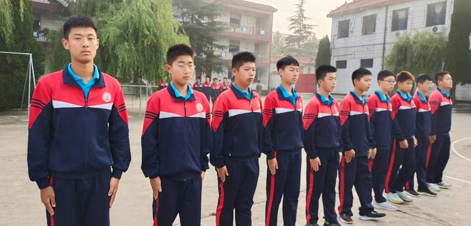 孩子学习不专注该怎么改变孩子的学习态度？_www.hnlfjy.com.cn