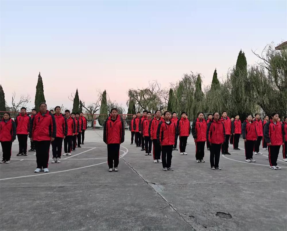 为青春期孩子寻求解压之法，让孩子自由健康成长、沐浴阳光！_www.hnlfjy.com.cn