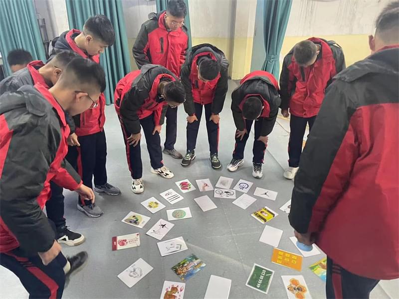 孩子思维能力差没有团队意识怎么办，试试李锋教育《急速60秒》助力孩子提升！_www.hnlfjy.com.cn