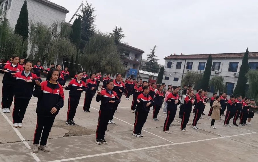 李锋教育2022年7月第1周特色课程：锻炼孩子适应变化 才能更好的成长_www.hnlfjy.com.cn