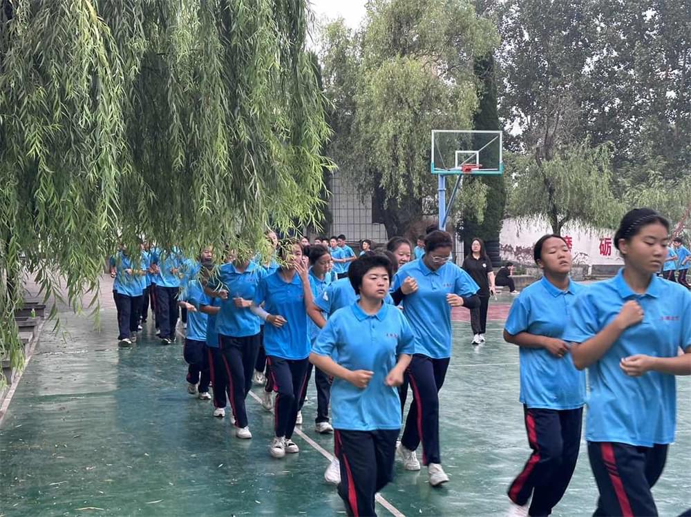 李锋教育2022年7月第1周特色课程：锻炼孩子适应变化 才能更好的成长_www.hnlfjy.com.cn