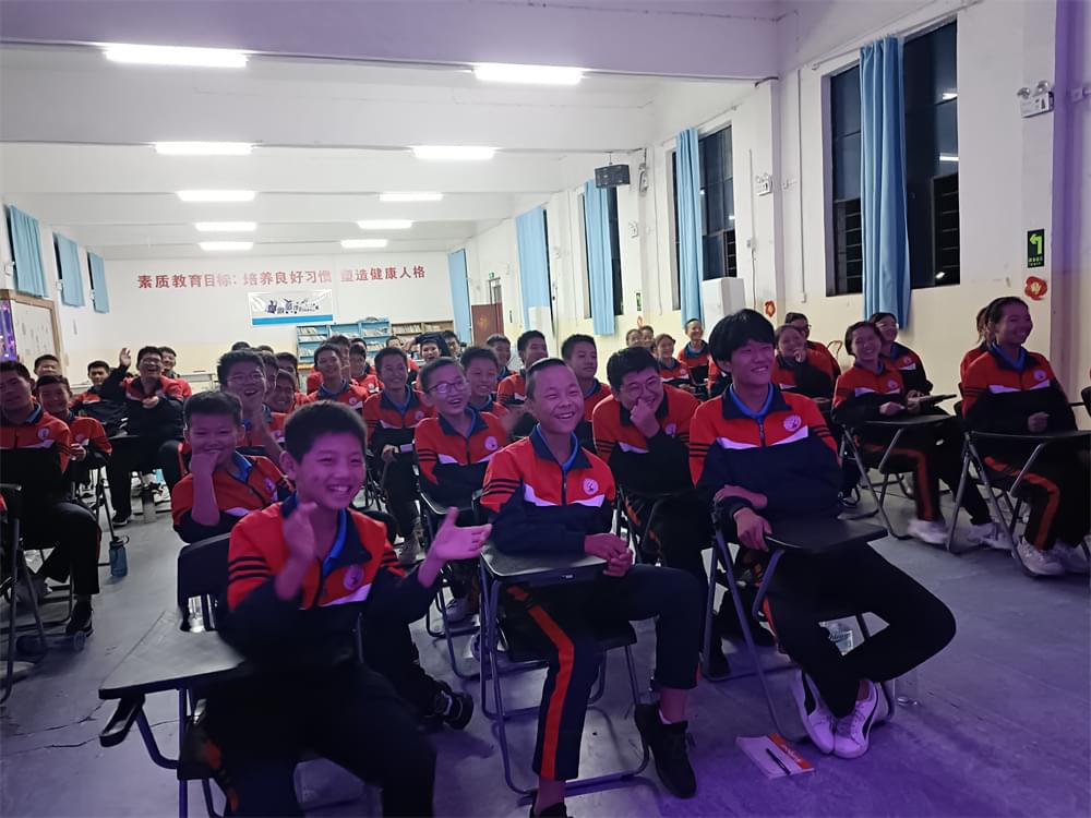 孩子，说好的去上学，开学后为何总变卦！_www.hnlfjy.com.cn