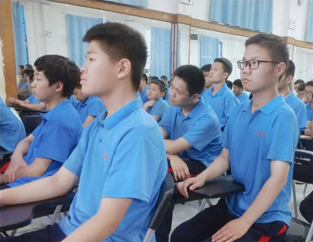 教育孩子不是爱的过分，而是爱的恰到好处！_www.hnlfjy.com.cn