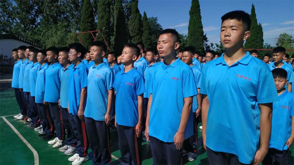 父母为何总喜欢拿别人家的孩子做比较_www.hnlfjy.com.cn