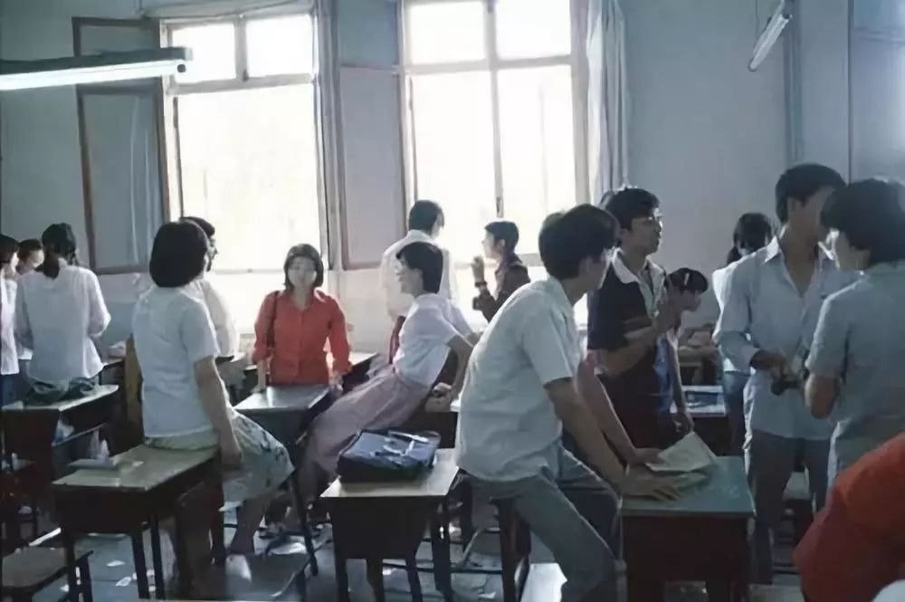 师生关系，再也回不到从前了！_www.hnlfjy.com.cn