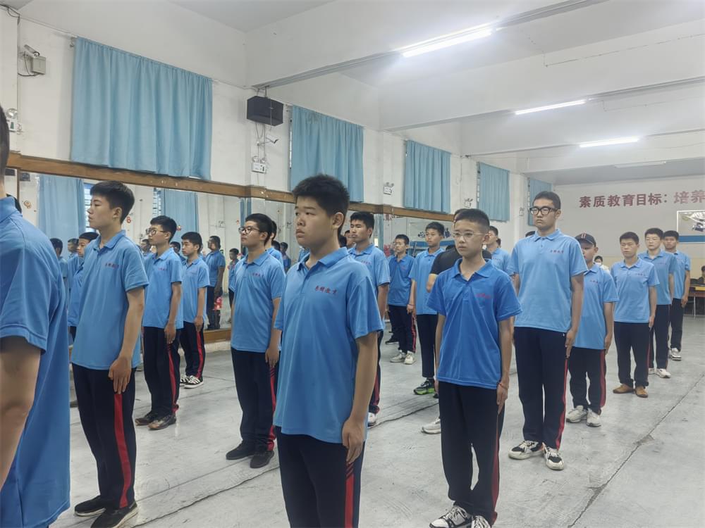 孩子们都怎么了， 厌学、厌世，仅仅是孩子的问题吗？_www.hnlfjy.com.cn