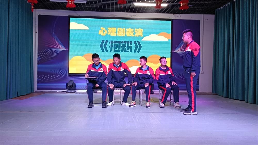 妈妈，第一名，为何不是我······_www.hnlfjy.com.cn