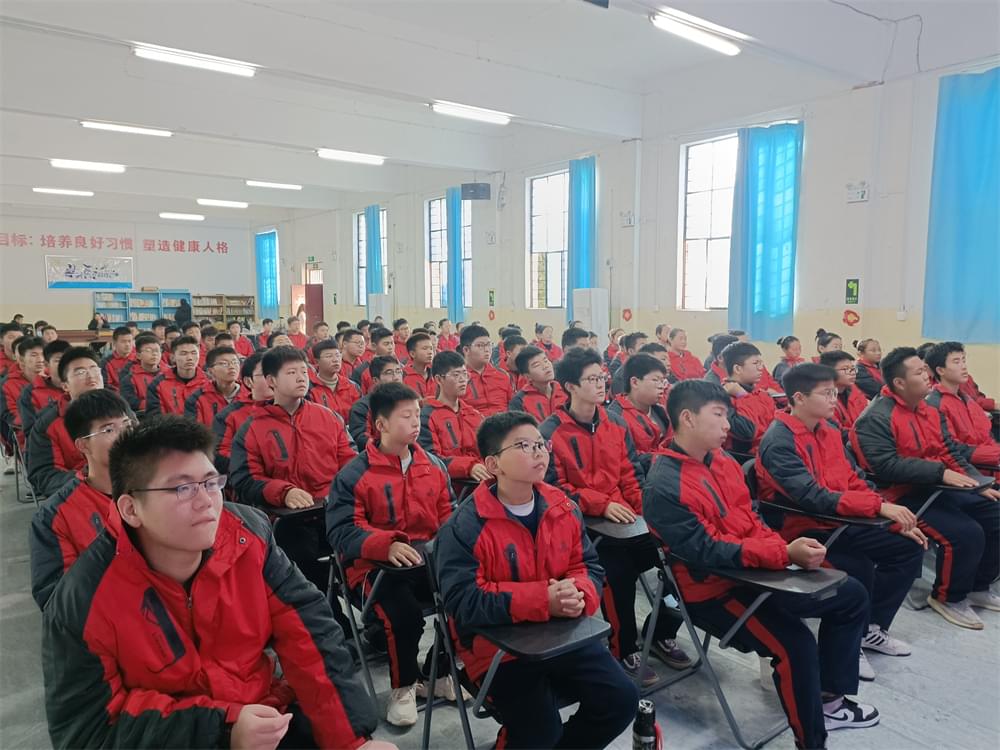  致家长：有什么样的爹妈,就能养成什么样的娃_www.hnlfjy.com.cn