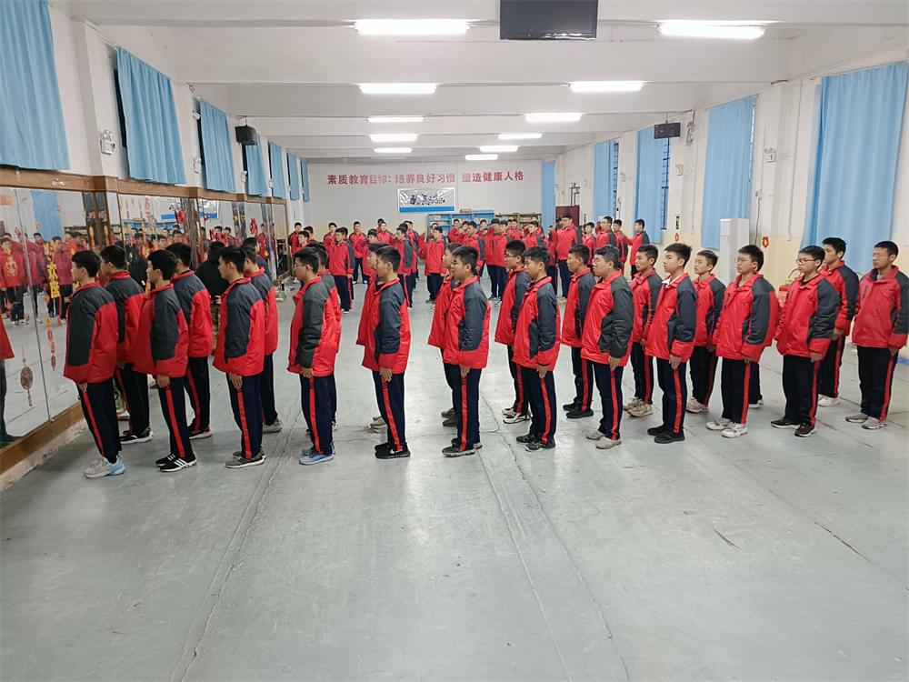 12岁的江苏男孩考99分崩溃控诉父母：“你们在意过我考的有多好吗？”_www.hnlfjy.com.cn