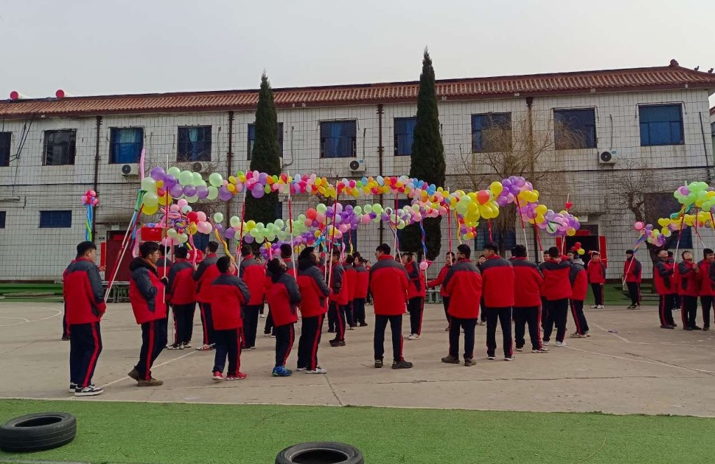  开学季：请告诉孩子，读书虽苦，却能先苦后甜！_www.hnlfjy.com.cn